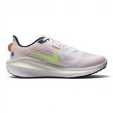 Жіночі кросівки Nike Vomero 17 Pink, біло-рожеві легкі кросівки Nike Vomero 17 фото