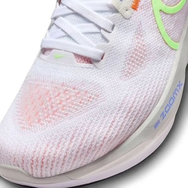 Жіночі кросівки Nike Vomero 17 Pink, біло-рожеві легкі кросівки Nike Vomero 17 фото
