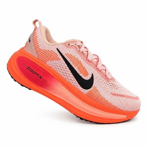 Жіночі кросівки Nike Vomero 18 Pink &mdash; легкі повітропроникні кросівки для бігу та повсякденного носіння Nike Vomero 18 Pink фото