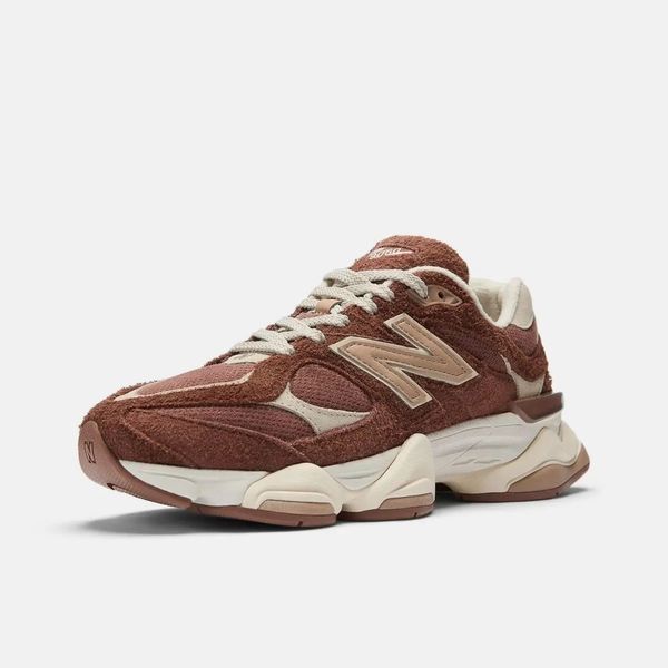 Жіночі кросівки New Balance 9060 Brown стильні кросівки з натуральної замші 9060 фото